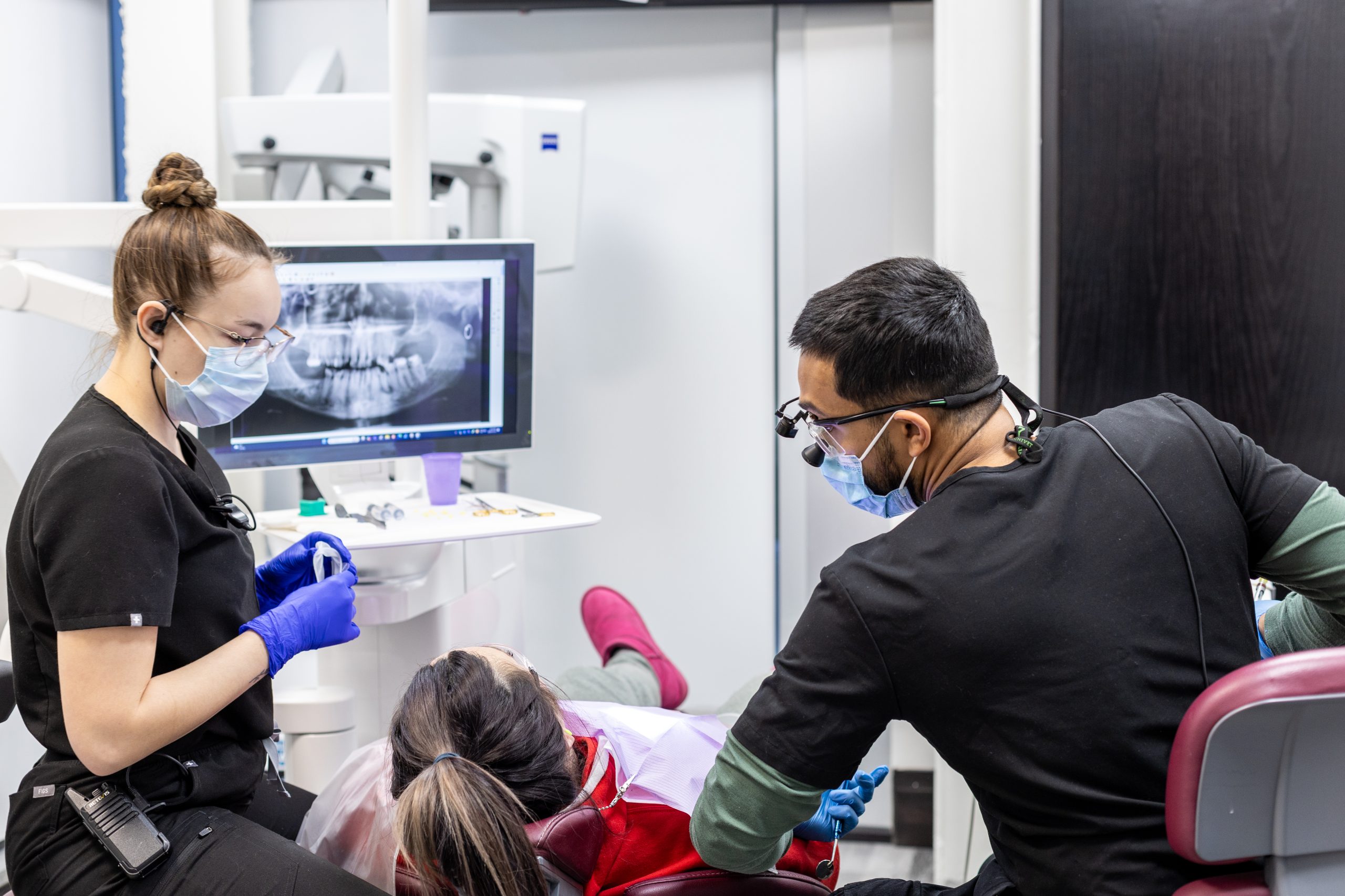 Dental professionals of Amity management